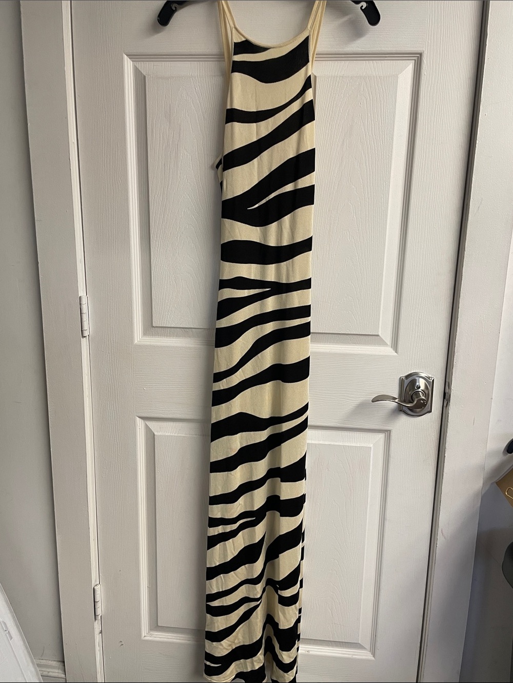 Zebra Print Knit Maxi Dress - Picture 4 of 7